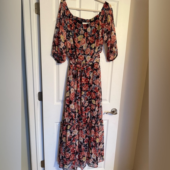 Floral Off-Shoulder Maxi Dress - Picture 1 of 9